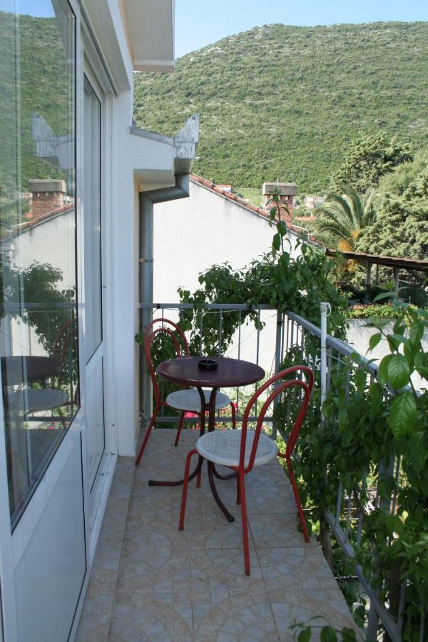 Apartments By The Sea Trpanj, Peljesac - 257 Exterior foto